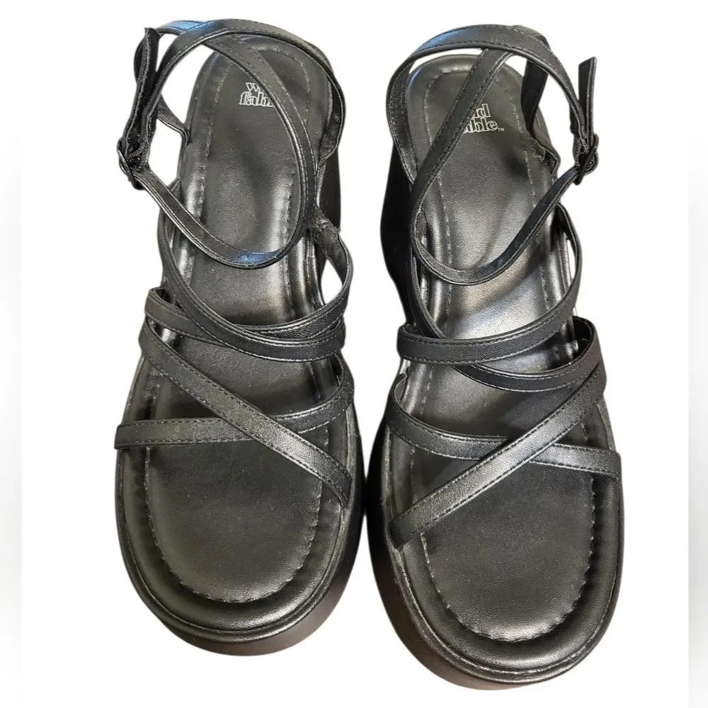 Wild Fable Black Strappy Platform Vegan Leather Womens Sandals, Size 9.5 NEW - Picture 3 of 12